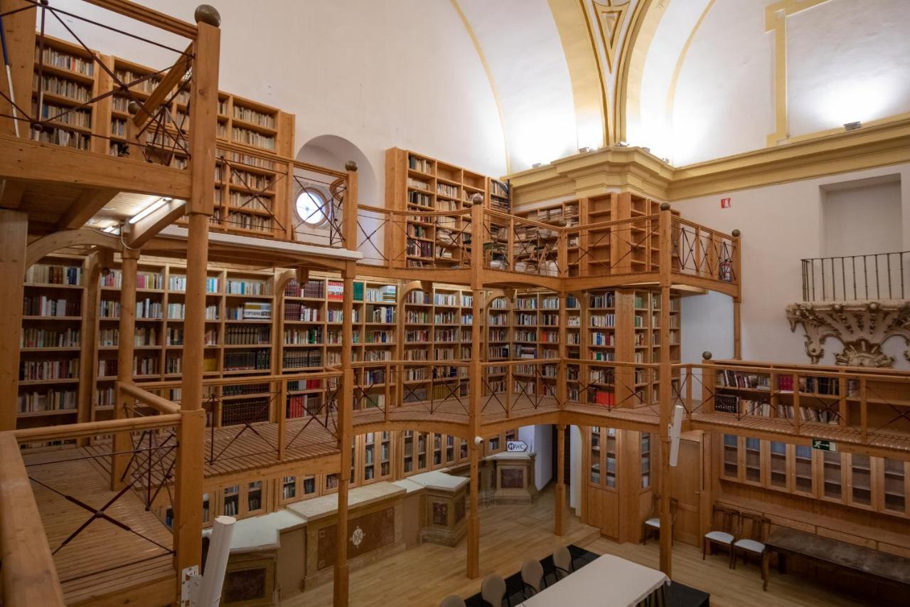 Отель Hospederia Seminario Conciliar De San Julian Куэнка Экстерьер фото
