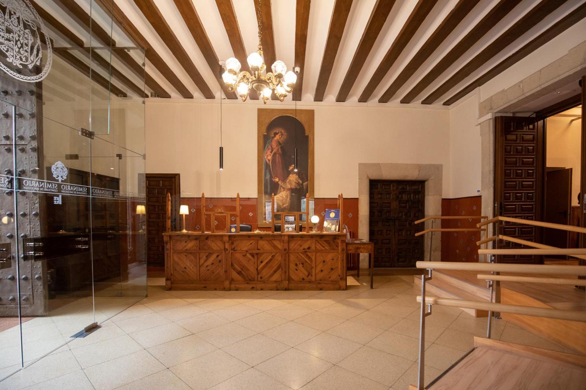 Отель Hospederia Seminario Conciliar De San Julian Куэнка Экстерьер фото